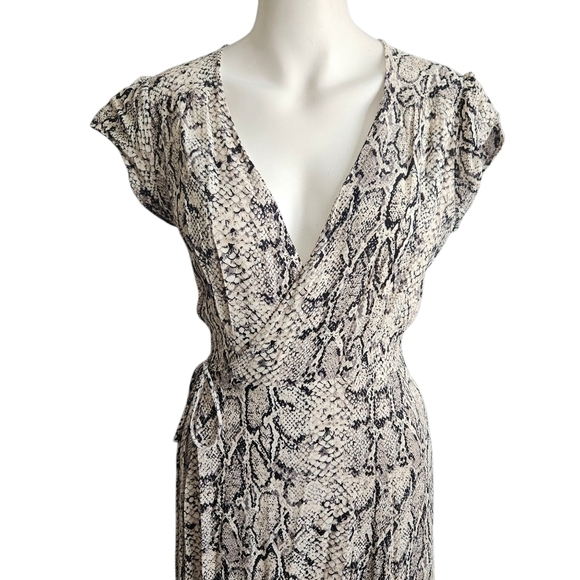 Reformation Carina Wrap Midi Rattlesnake Print Dress Size Large - Picture 4 of 11